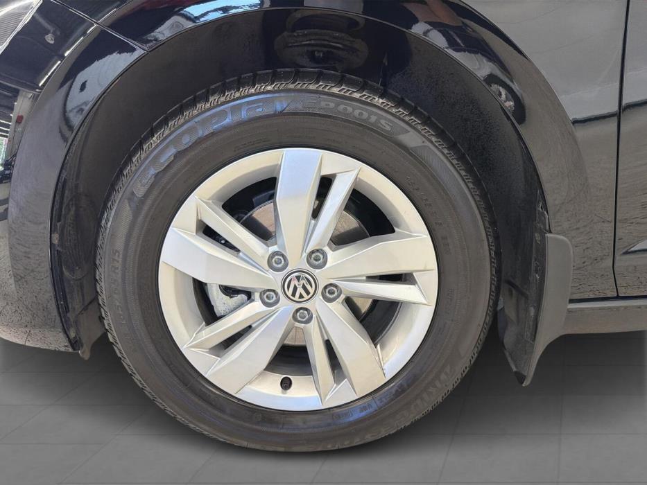 VOLKSWAGEN Polo 2019
