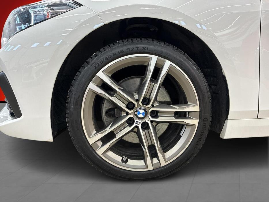 BMW 118 2021