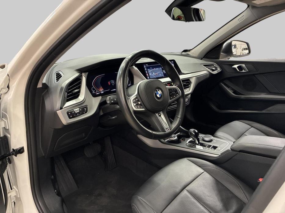 BMW 118 2021