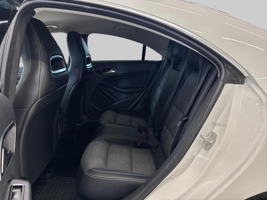 MERCEDES-BENZ CLA 2014