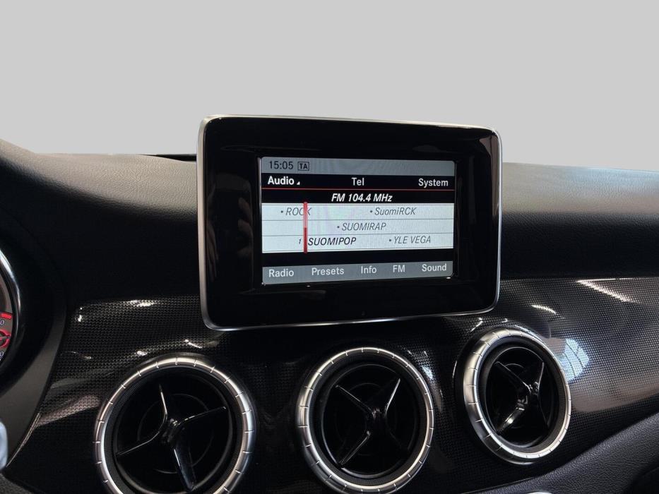 MERCEDES-BENZ CLA 2014