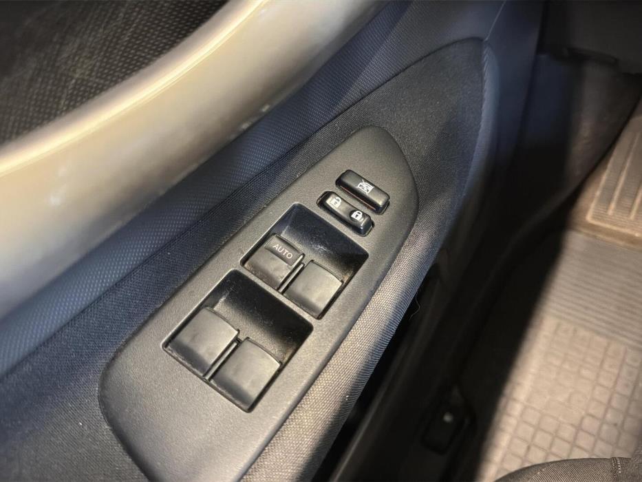 TOYOTA Auris 2008