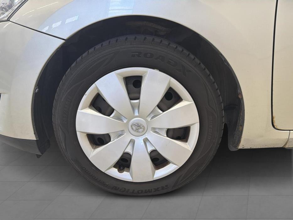 TOYOTA Auris 2008