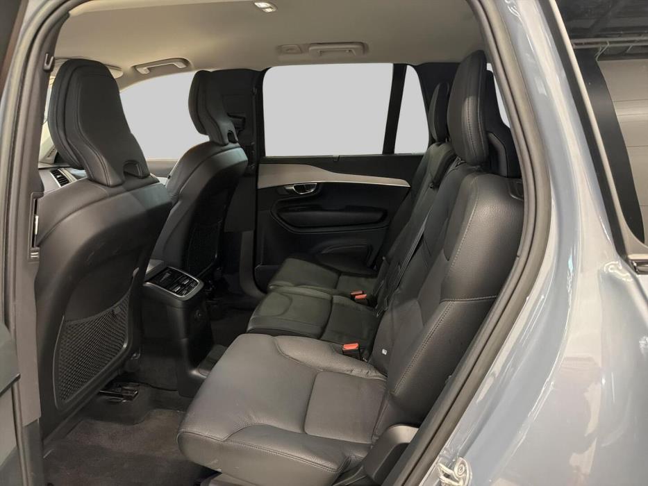 VOLVO XC90 2023