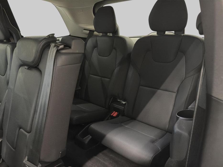 VOLVO XC90 2023