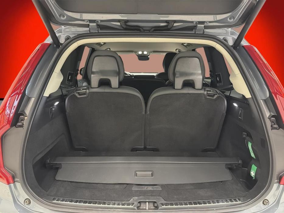 VOLVO XC90 2023
