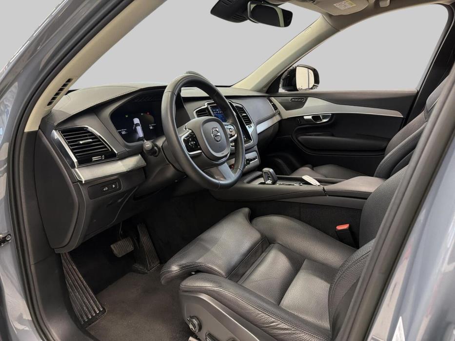 VOLVO XC90 2023