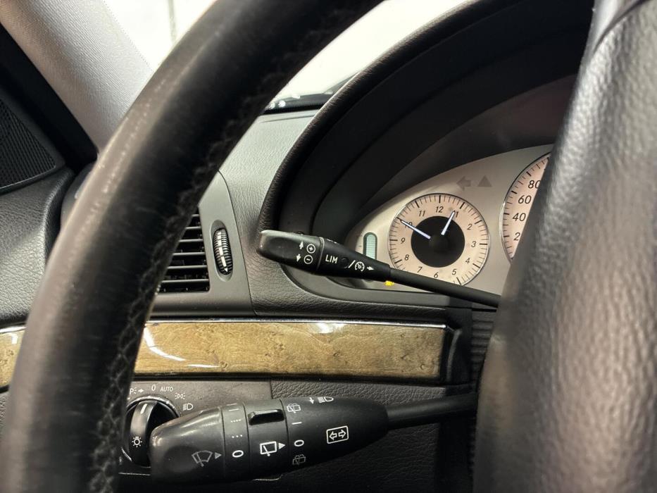 MERCEDES-BENZ E 2008