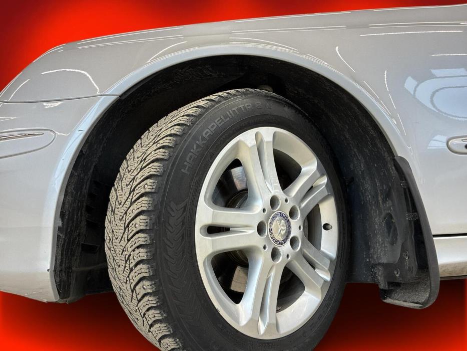 MERCEDES-BENZ E 2008