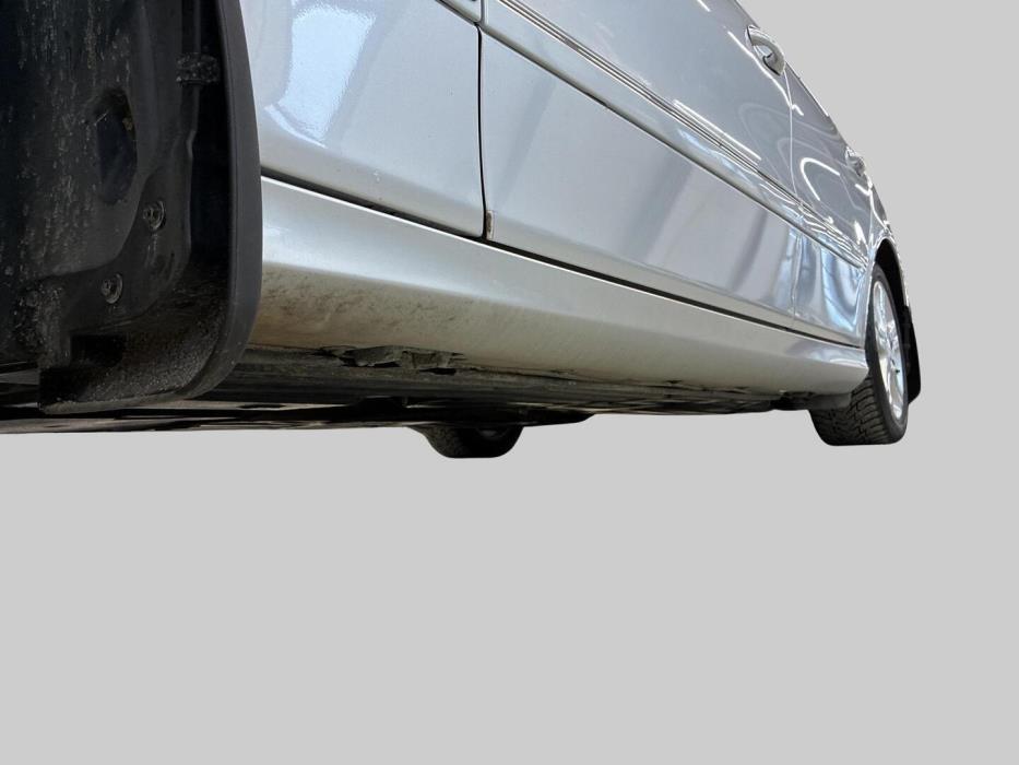 MERCEDES-BENZ E 2008