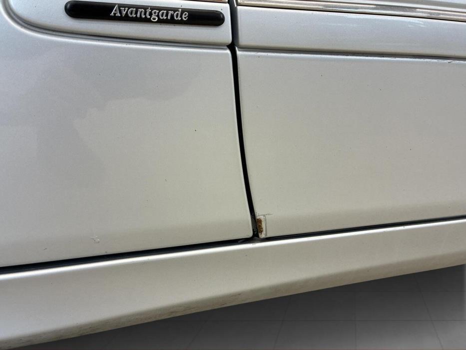 MERCEDES-BENZ E 2008