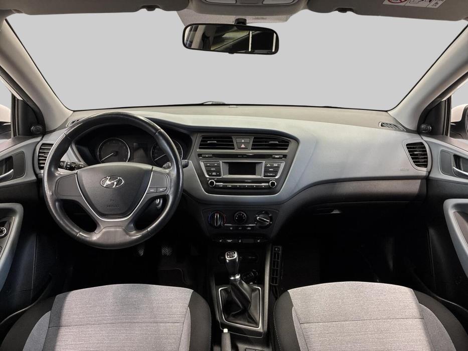 HYUNDAI i20 5d 2016