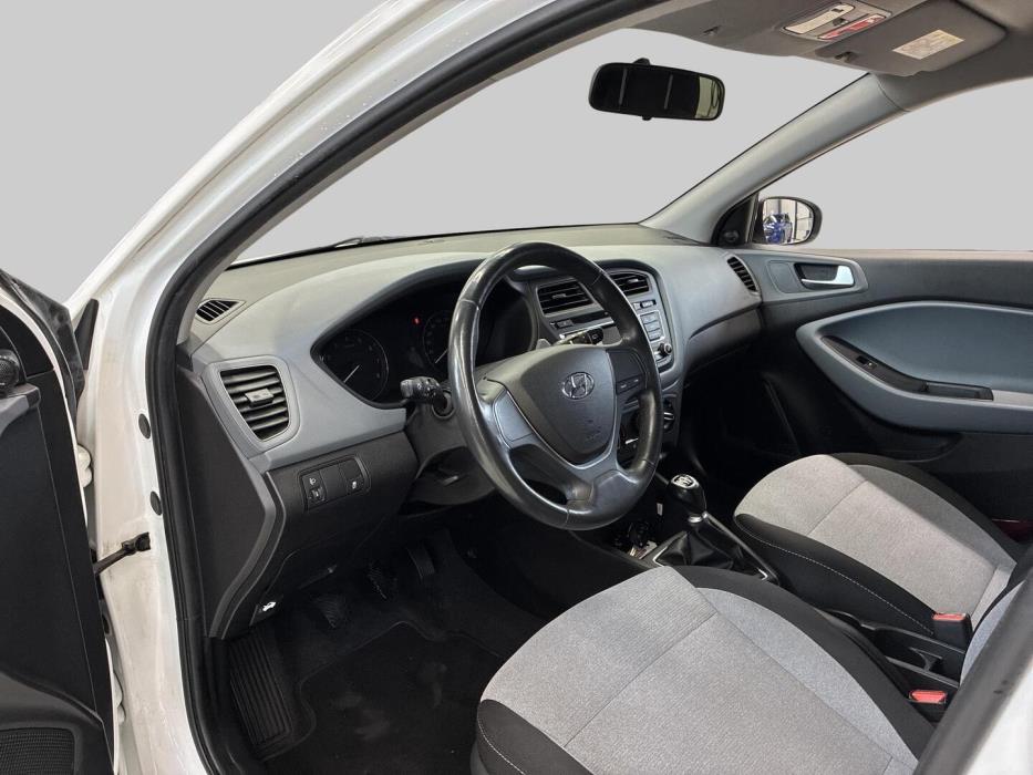 HYUNDAI i20 5d 2016