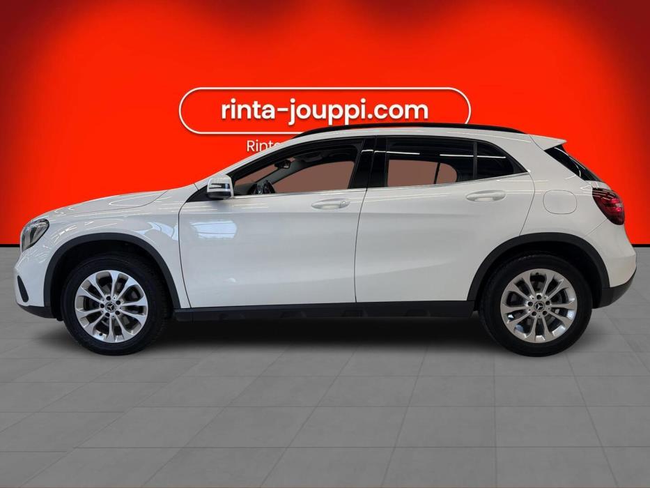 MERCEDES-BENZ GLA 2019