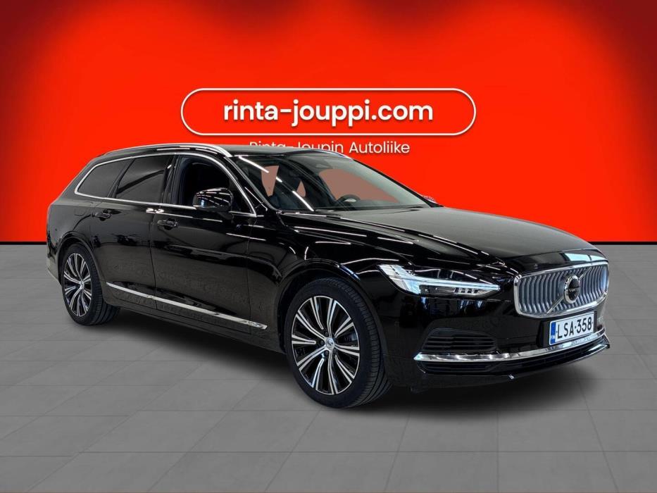 VOLVO V90 2023