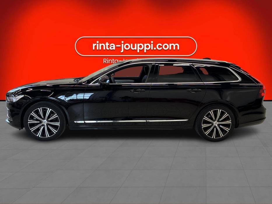VOLVO V90 2023