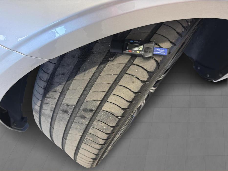 VOLVO V90 2022