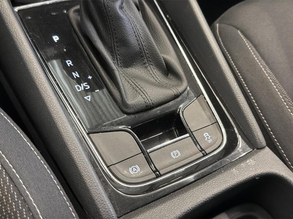 SKODA Karoq 2023