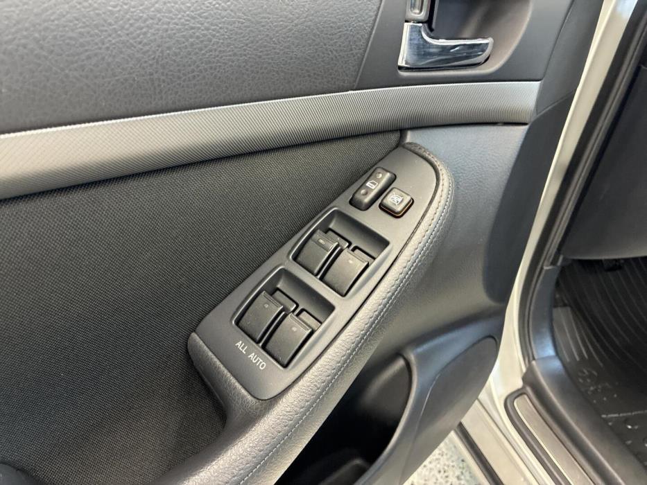 TOYOTA Avensis 2007