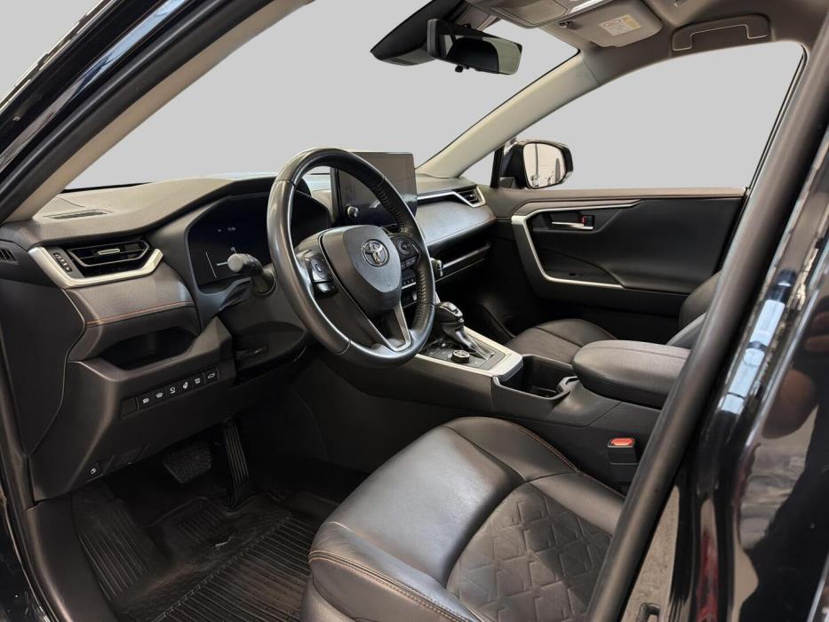 TOYOTA RAV4 2023