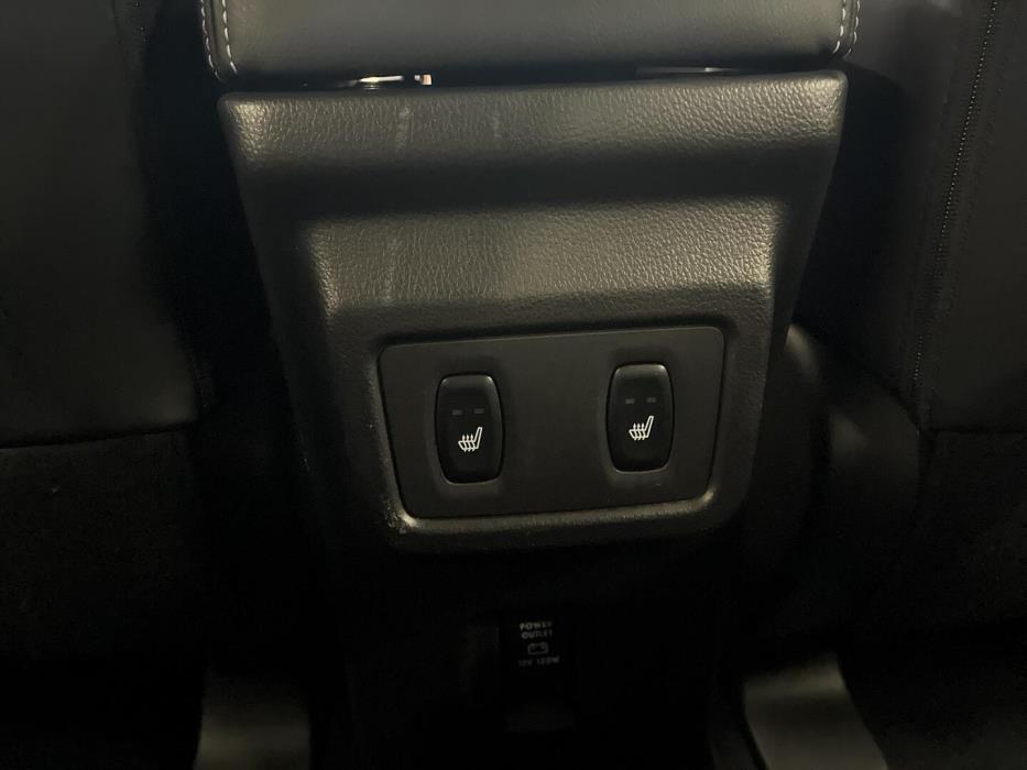 MITSUBISHI ECLIPSE CROSS 2024