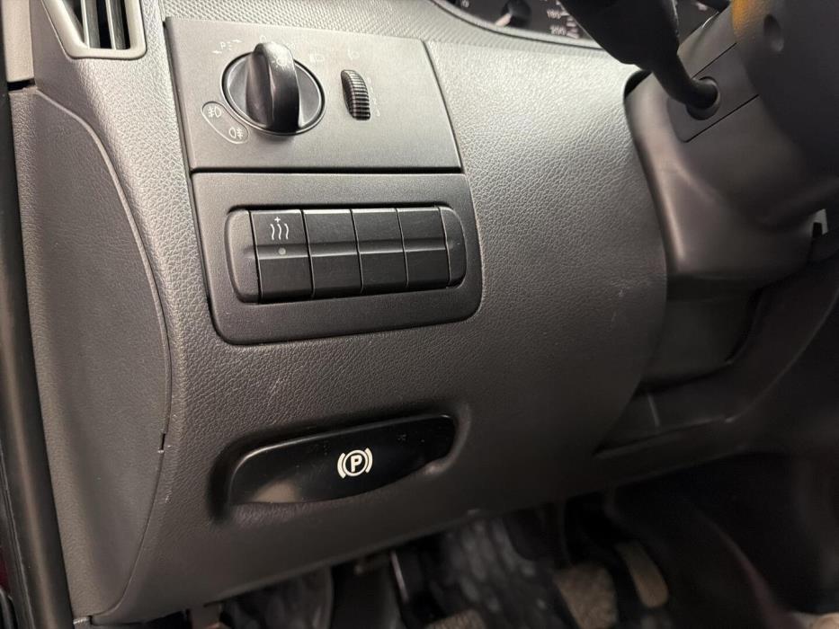 MERCEDES-BENZ Vito 2012