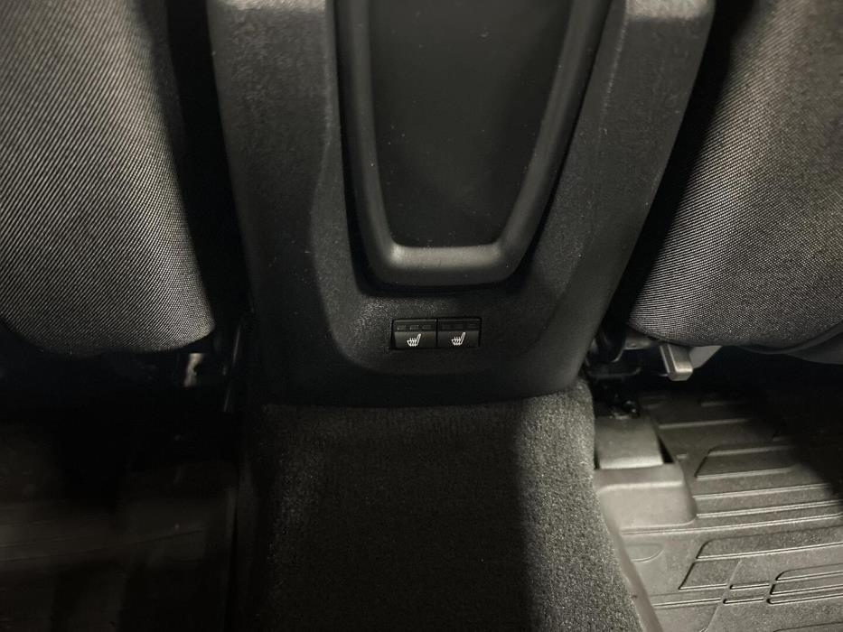 VOLVO V40 Cross Country 2013