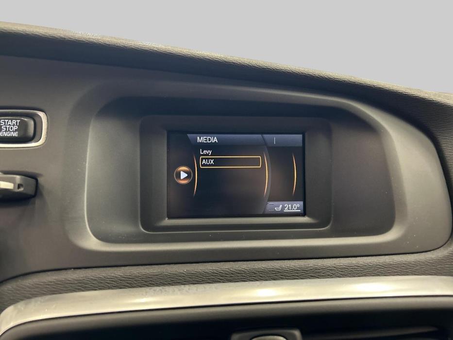 VOLVO V40 Cross Country 2013