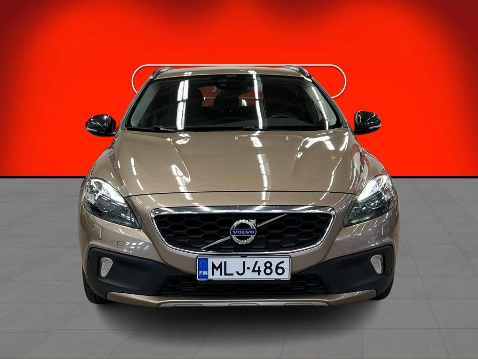 VOLVO V40 Cross Country 2013