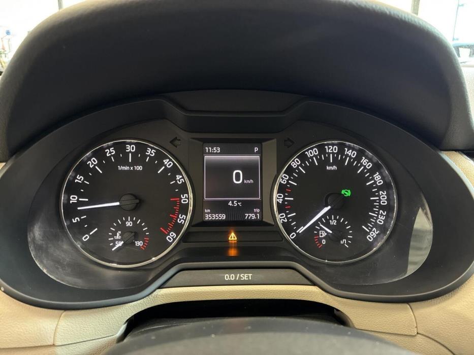 SKODA Octavia 2013