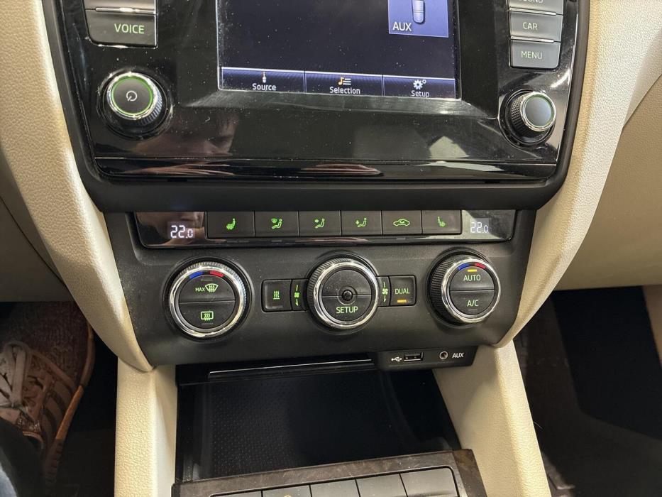 SKODA Octavia 2013