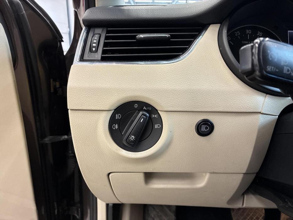 SKODA Octavia 2013