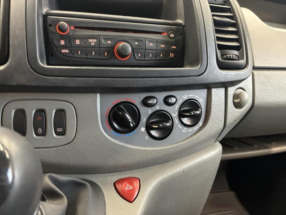 RENAULT Trafic 2014