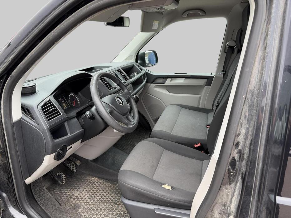 VOLKSWAGEN Transporter 2017