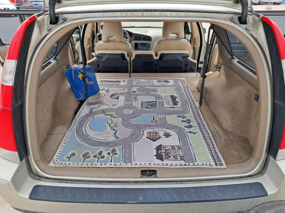 VOLVO V70 2006