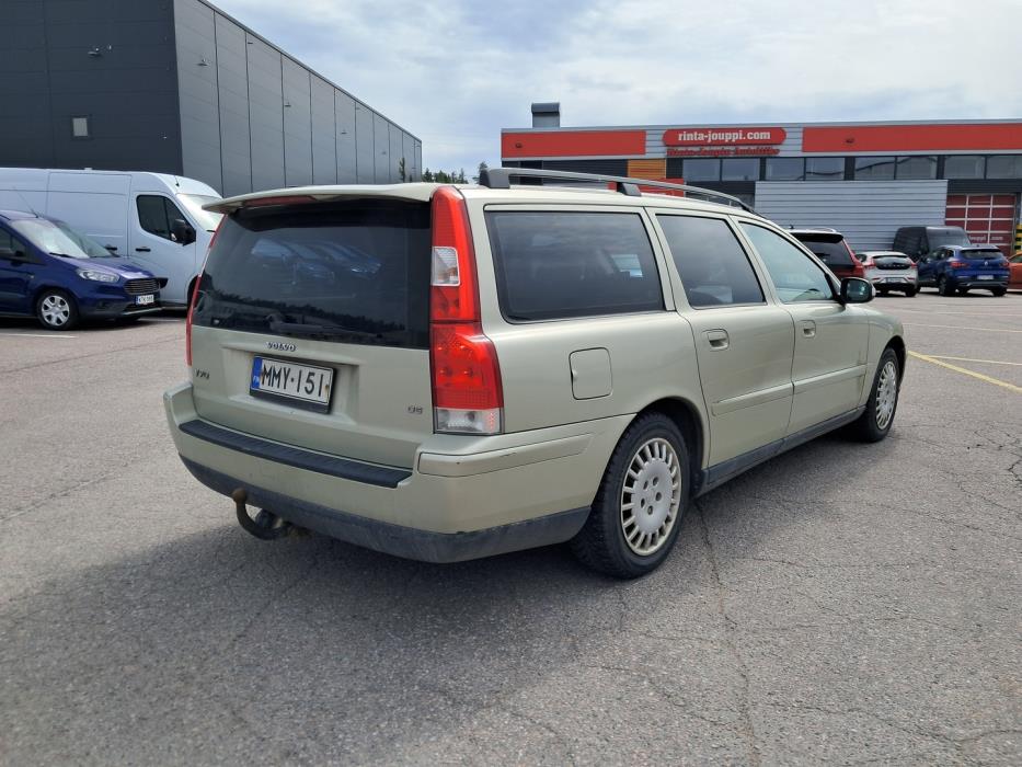 VOLVO V70 2006
