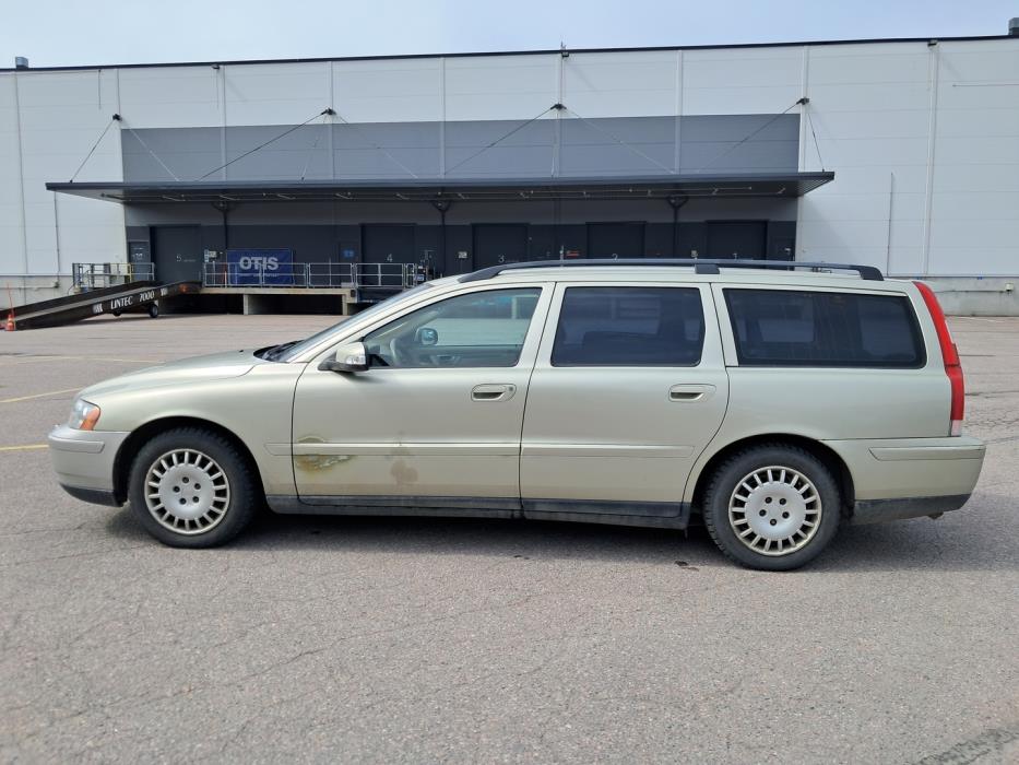 VOLVO V70 2006