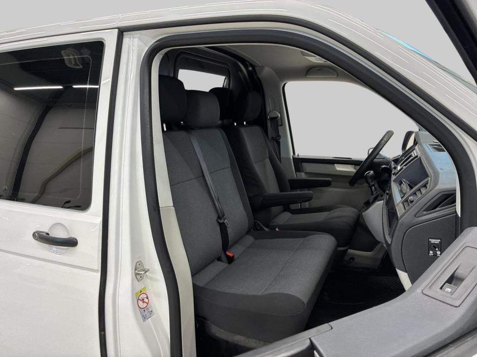 VOLKSWAGEN Transporter 2018