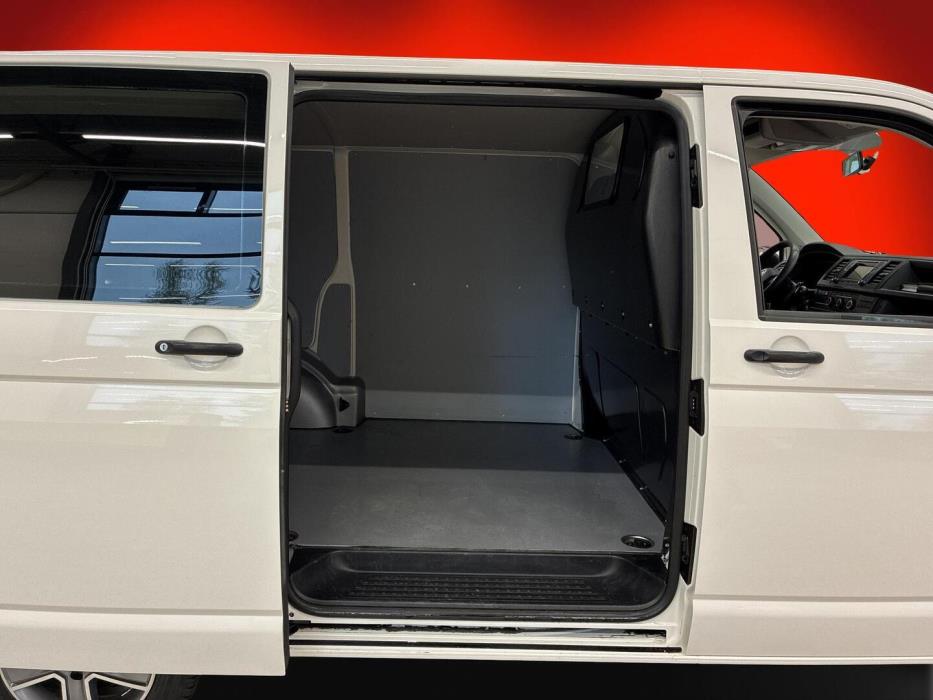 VOLKSWAGEN Transporter 2018