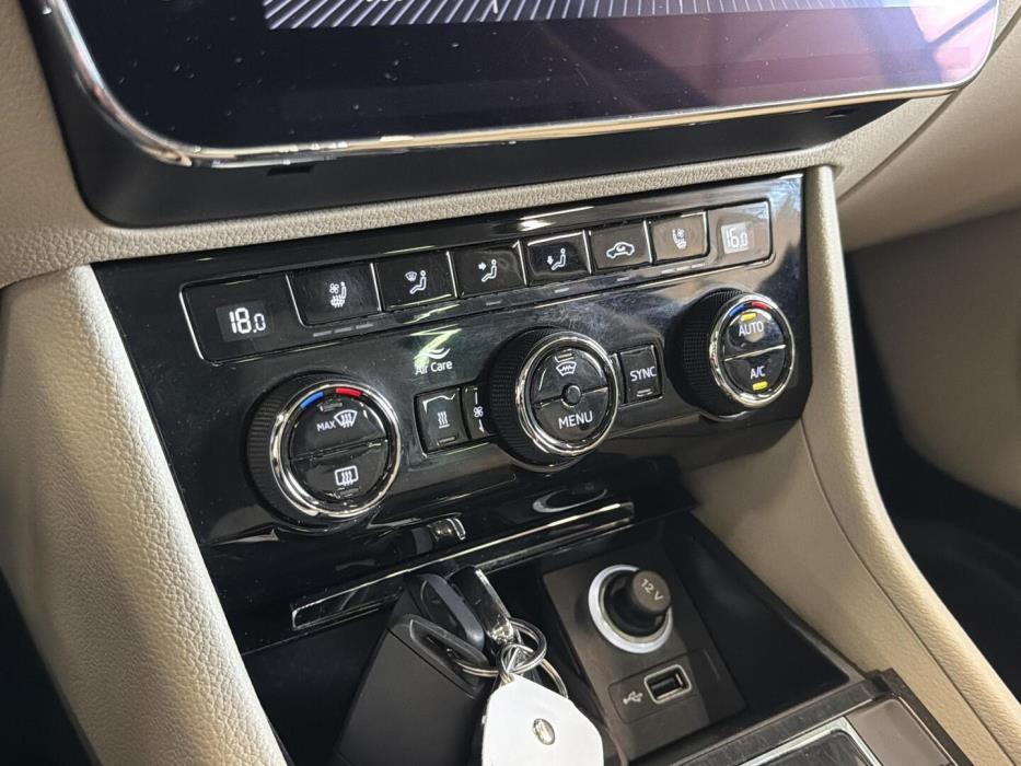 SKODA Superb 2018