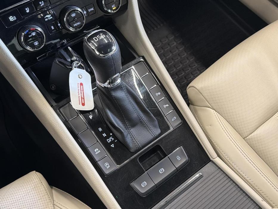 SKODA Superb 2018