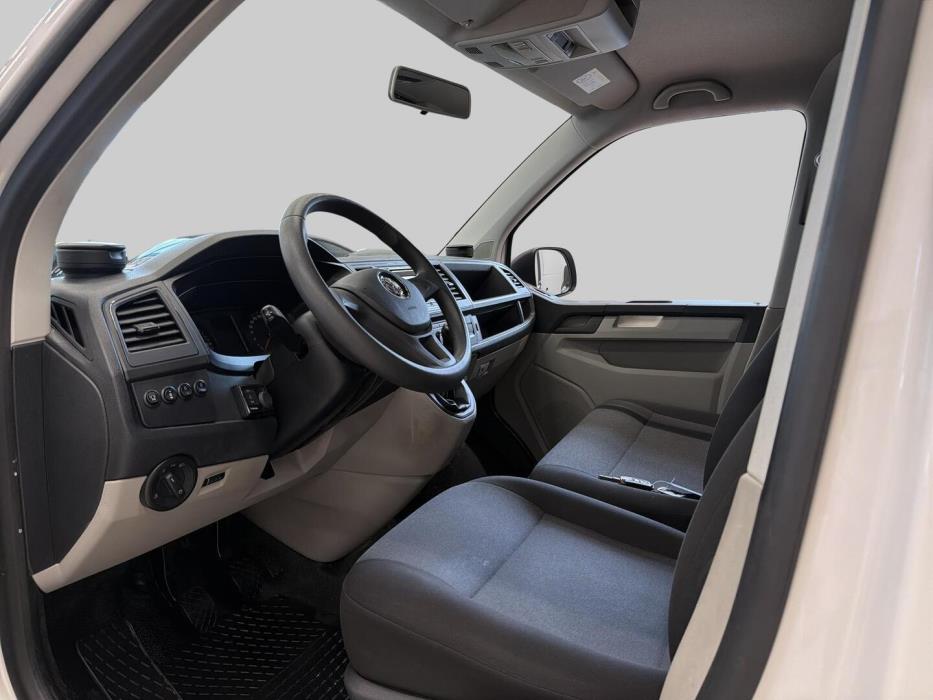 VOLKSWAGEN Transporter 2019