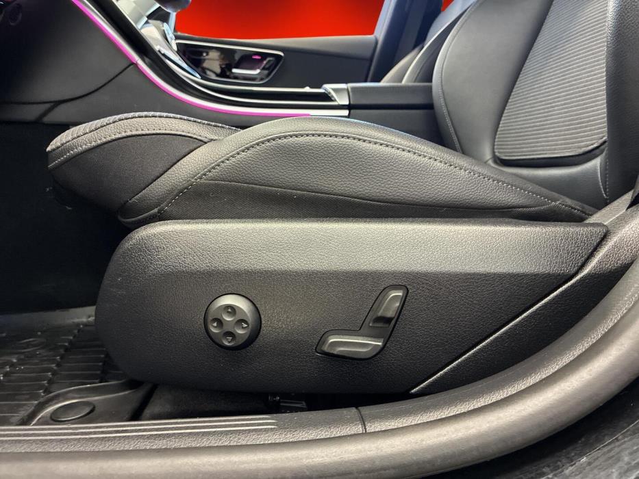 MERCEDES-BENZ C 2023