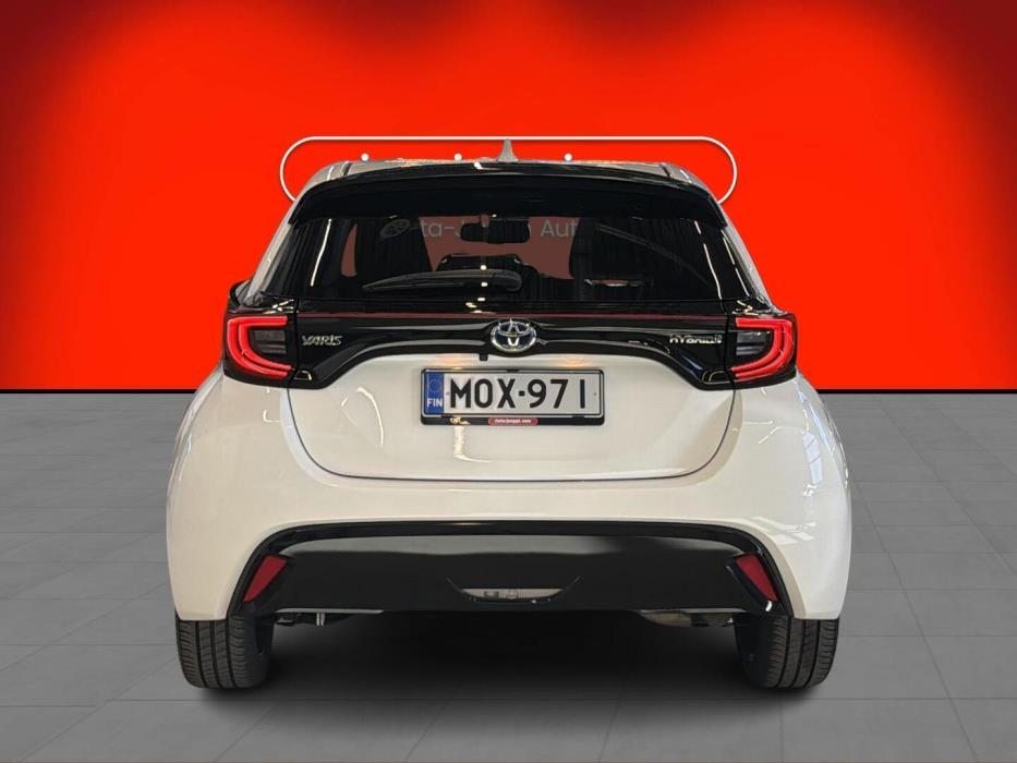 TOYOTA YARIS 2021