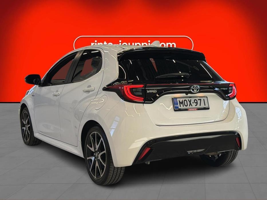 TOYOTA YARIS 2021