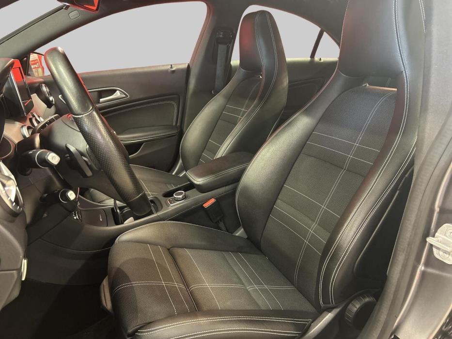MERCEDES-BENZ CLA 2016