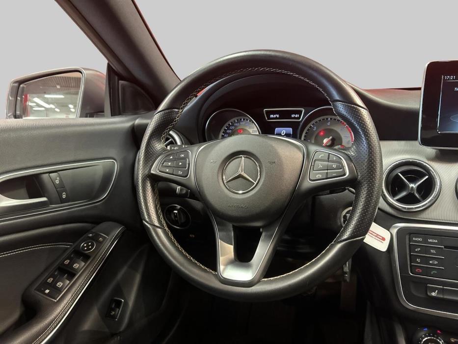 MERCEDES-BENZ CLA 2016