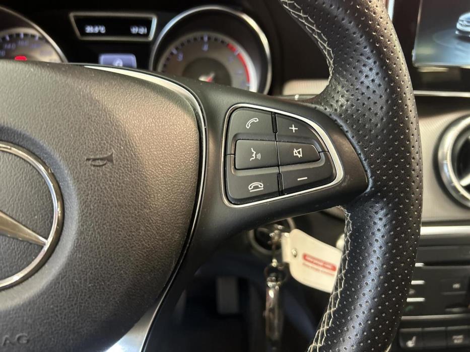 MERCEDES-BENZ CLA 2016