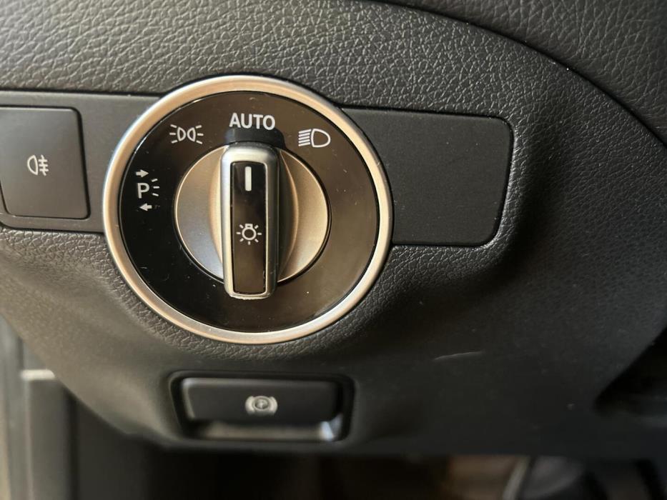 MERCEDES-BENZ CLA 2016