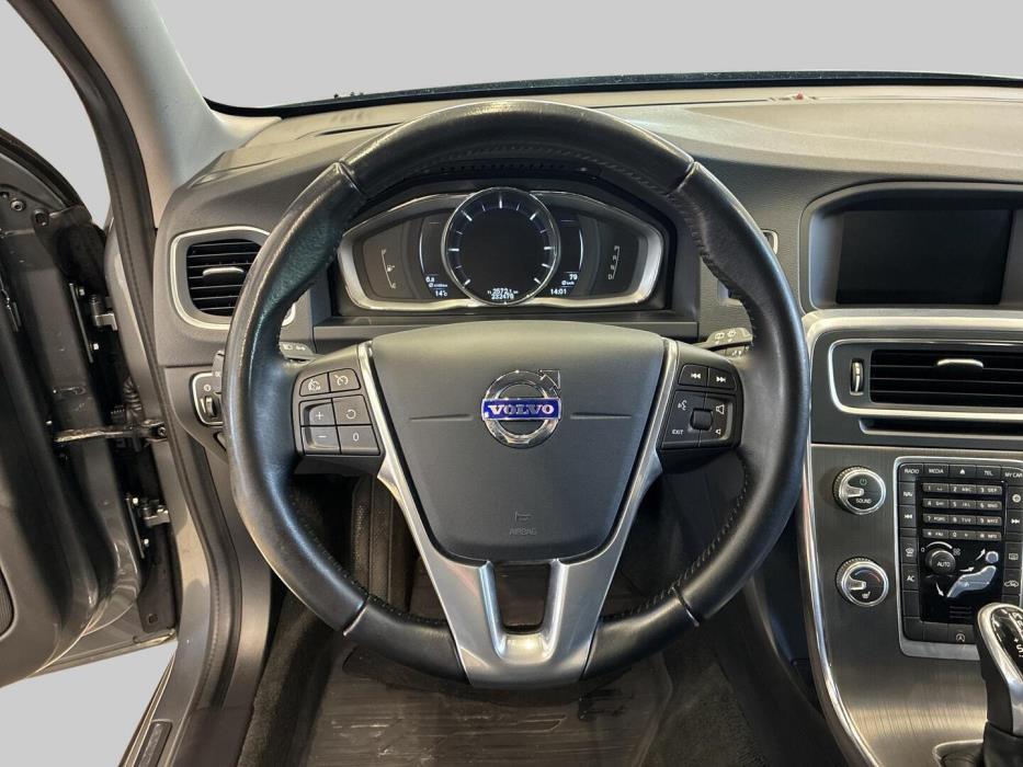 VOLVO V60 Cross Country 2017